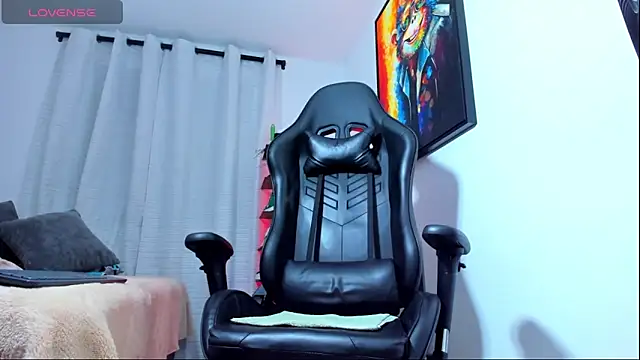 Snapshot of aronvillegas chatting on October 26, 2025, 1:22 am aronvillegas online show from October 26, 2025, 1:22 am