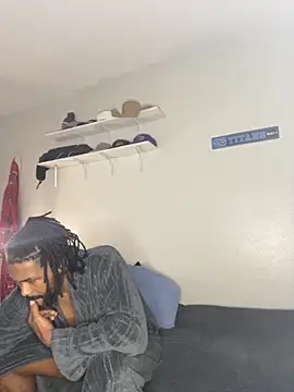 bigdinca online show from October 18, 2025, 1:56 pm