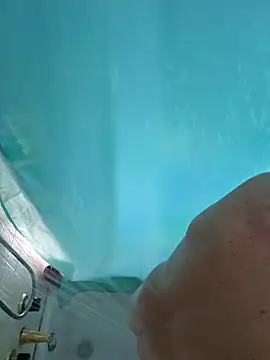 froggymclovin222 online show from March 22, 2026, 6:22 pm