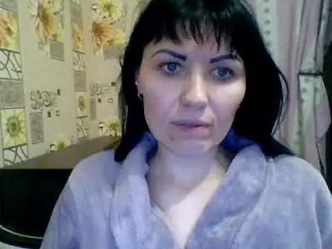 CharmingCat321 online show from January 12, 2025, 3:57 pm