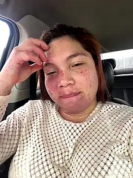 WhiteWomen online show from September 24, 2025, 2:53 pm