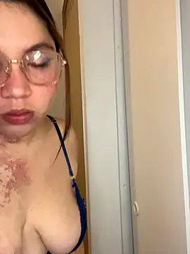 WhiteWomen online show from November 15, 2025, 12:08 am