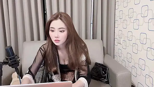 Snapshot of sweet5200 chatting on December 11, 2024, 3:58 pm sweet5200 online show from December 11, 2024, 3:58 pm