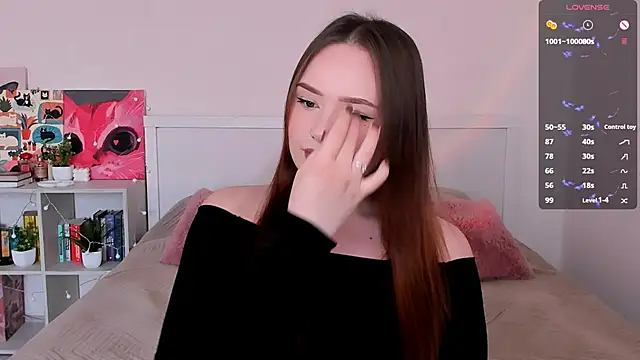 LittleKiitten online show from April 5, 2026, 1:41 pm