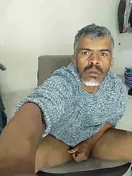 Snapshot of yourprivateproperty chatting on September 18, 2025, 3:52 am yourprivateproperty online show from September 18, 2025, 3:52 am