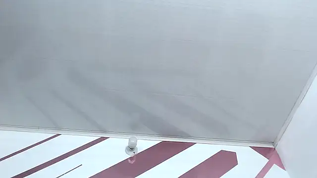 Kitten Hot  online show from November 15, 2025, 2:31 am