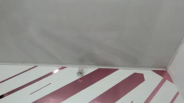 Kitten Hot  online show from February 13, 2026, 3:02 am