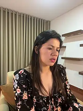 Snapshot of Alice_Biel chatting on January 22, 2025, 12:38 am Alice Biel online show from January 22, 2025, 12:38 am