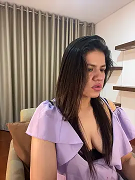 Snapshot of Alice_Biel chatting on January 31, 2025, 12:28 am Alice Biel online show from January 31, 2025, 12:28 am