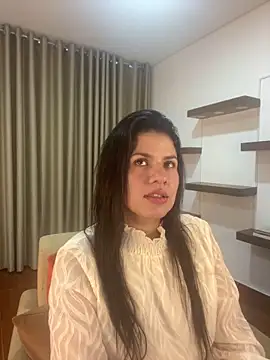 Snapshot of Alice_Biel chatting on February 3, 2025, 10:32 pm Alice Biel online show from February 3, 2025, 10:32 pm