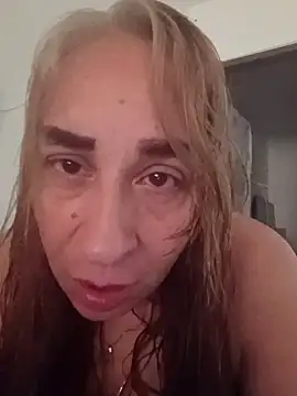 karlabarrera online show from March 17, 2026, 10:02 pm