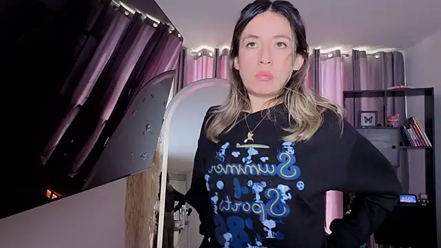 sexfire lalita online show from April 1, 2026, 3:20 pm