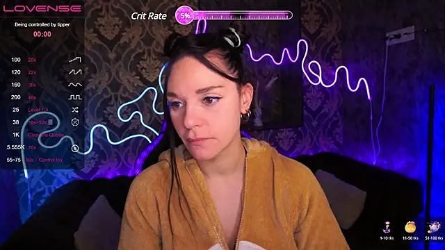 Snapshot of VelvetSkyy chatting on December 7, 2024, 7:16 am VelvetSkyy online show from December 7, 2024, 7:16 am