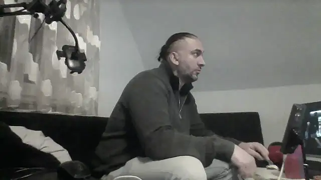 NewyorkDimi online show from November 23, 2025, 5:40 am