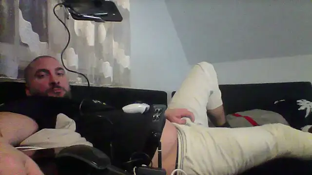 NewyorkDimi online show from February 19, 2026, 5:58 am