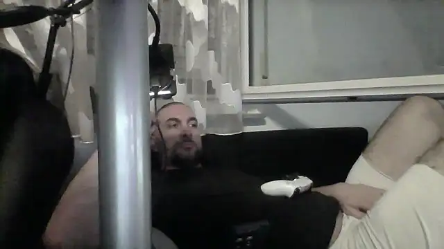 NewyorkDimi online show from August 6, 2026, 2:57 am
