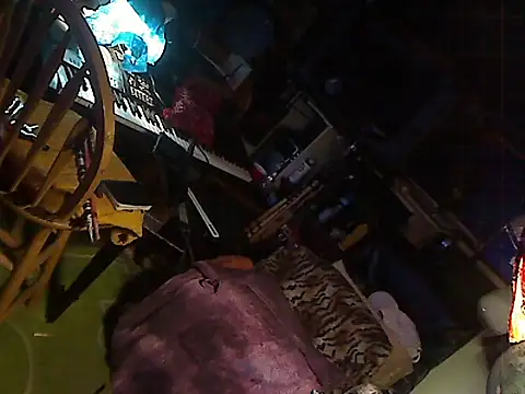 DREAMZ420 online show from May 28, 2026, 7:44 pm