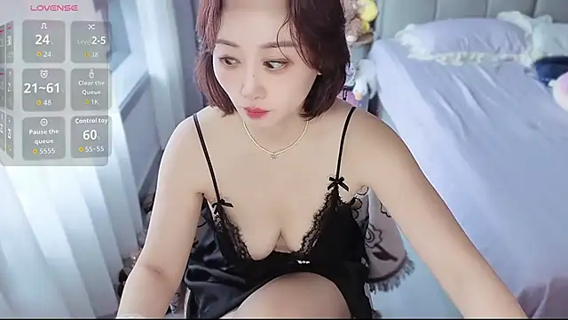 Snapshot of Xiaoyu-G chatting on May 10, 2026, 12:27 am Xiaoyu-G online show from May 10, 2026, 12:27 am