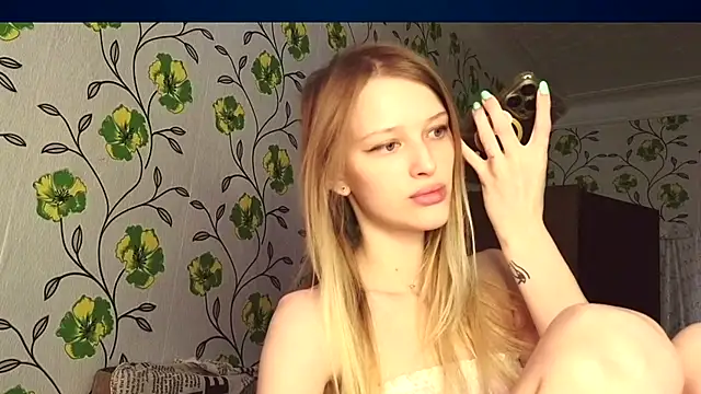 Evvie Summn1 online show from May 30, 2026, 6:32 am