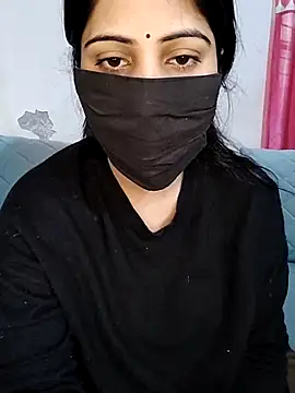 Snapshot of Kritika_Hotty chatting on March 3, 2025, 3:19 am Kritika Hotty online show from March 3, 2025, 3:19 am