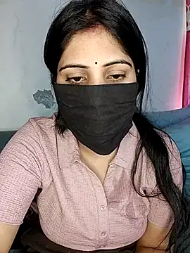 Snapshot of Kritika_Hotty chatting on March 7, 2025, 8:45 am Kritika Hotty online show from March 7, 2025, 8:45 am