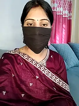 Snapshot of Kritika_Hotty chatting on March 14, 2025, 9:24 am Kritika Hotty online show from March 14, 2025, 9:24 am