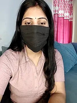 Snapshot of Kritika_Hotty chatting on March 17, 2025, 7:46 am Kritika Hotty online show from March 17, 2025, 7:46 am