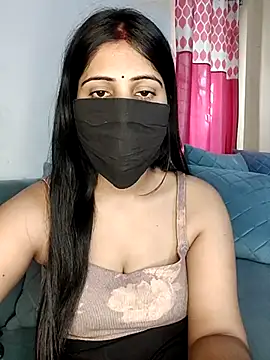 Snapshot of Kritika_Hotty chatting on March 20, 2025, 9:37 am Kritika Hotty online show from March 20, 2025, 9:37 am