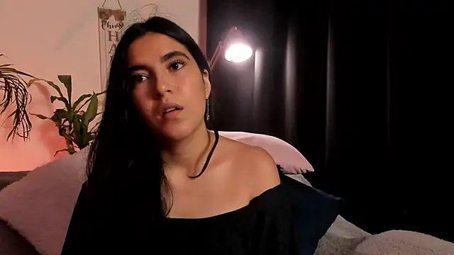 Snapshot of Serenity_Day chatting on February 25, 2025, 12:36 am Serenity Day online show from February 25, 2025, 12:36 am