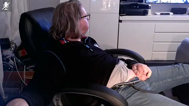 VSteph online show from November 13, 2025, 9:03 pm