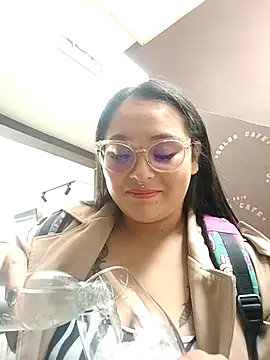Snapshot of ambar_07 chatting on March 1, 2025, 3:27 pm ambar 07 online show from March 1, 2025, 3:27 pm