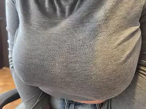 hannahcdmx online show from September 17, 2025, 6:20 pm