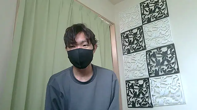 UKI06 online show from December 13, 2024, 4:11 am