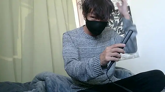 UKI06 online show from December 23, 2024, 4:33 am