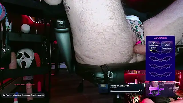 Snapshot of tuxedomasc_95 chatting on October 4, 2025, 10:52 pm tuxedomasc 95 online show from October 4, 2025, 10:52 pm