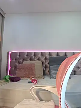 Anal Luucia online show from October 21, 2025, 12:39 pm