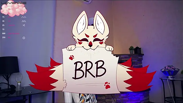 Snapshot of LynetBurby chatting on December 10, 2024, 2:38 am LynetBurby online show from December 10, 2024, 2:38 am