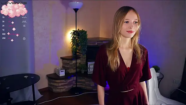 Snapshot of LynetBurby chatting on December 10, 2024, 7:32 pm LynetBurby online show from December 10, 2024, 7:32 pm