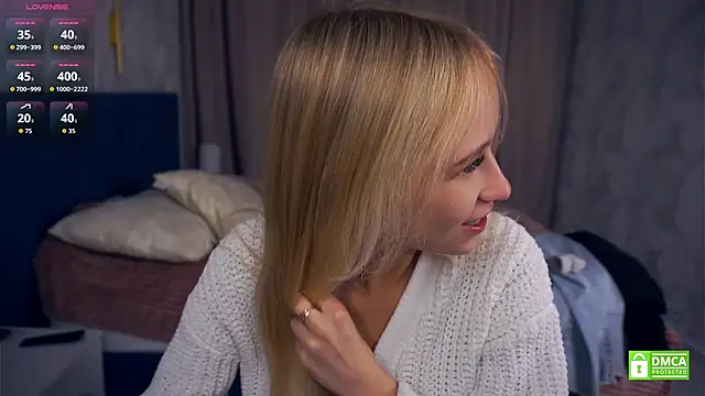 Snapshot of LynetBurby chatting on October 2, 2025, 3:41 pm LynetBurby online show from October 2, 2025, 3:41 pm