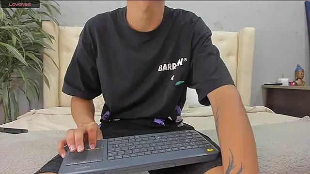 kieran derek online show from October 11, 2025, 3:17 am