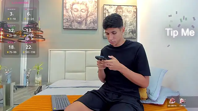 kieran derek online show from November 28, 2025, 3:31 am