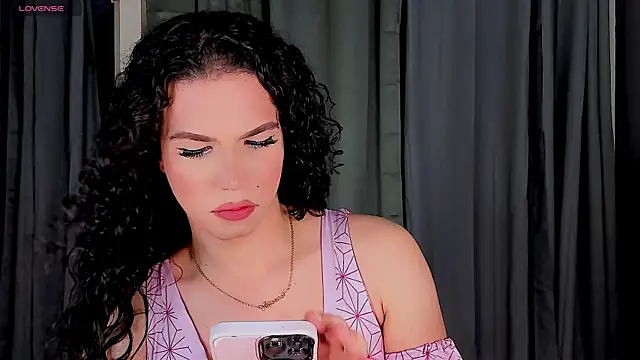 gatitavenecis online show from December 18, 2024, 11:08 pm