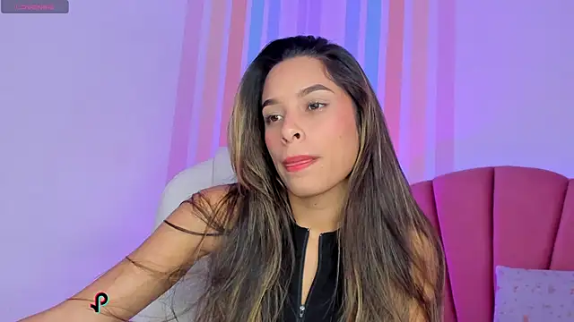 Snapshot of Marilyn_rouse_ chatting on December 22, 2024, 11:52 pm Marilyn rouse online show from December 22, 2024, 11:52 pm