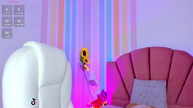 Snapshot of Marilyn_rouse_ chatting on January 9, 2025, 9:58 pm Marilyn rouse online show from January 9, 2025, 9:58 pm