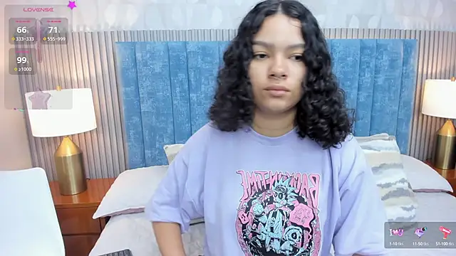 Snapshot of pretty_sunlight_ chatting on October 24, 2025, 1:35 am pretty sunlight online show from October 24, 2025, 1:35 am