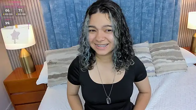 pretty sunlight  online show from April 10, 2026, 2:06 am