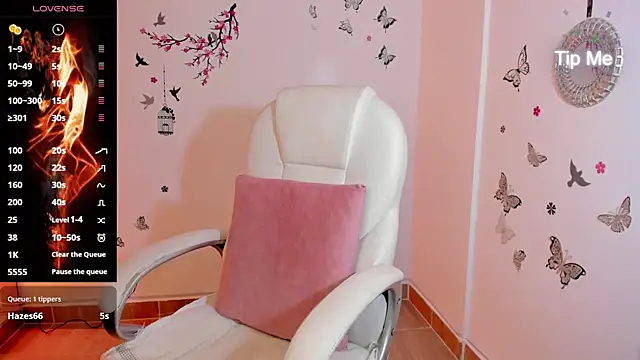 melody starr online show from October 19, 2025, 7:58 pm