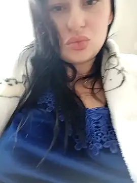 Snapshot of YuliannaFox chatting on January 7, 2025, 6:48 am YuliannaFox online show from January 7, 2025, 6:48 am