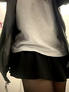 Tisha Busty online show from October 9, 2025, 9:40 am