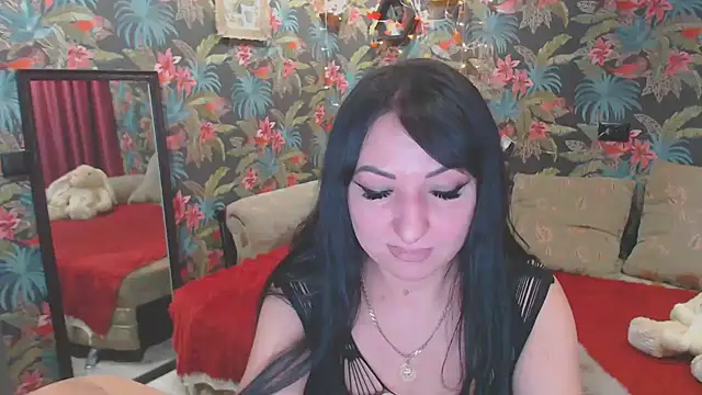 SusanLaNice online show from December 15, 2024, 1:54 pm